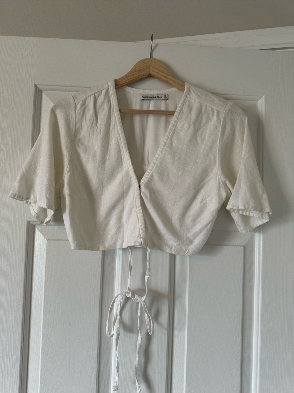 Abercrombie & Fitch White Linen Cropped Tie-Front Wrap Top